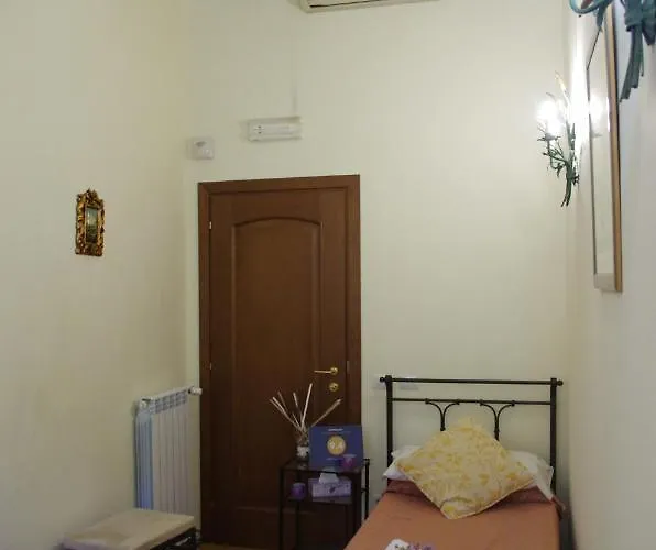 Tucci's Bed & Breakfast 4*